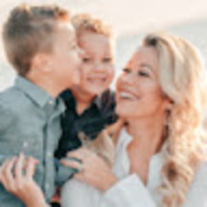 Meet your Posher, Alesia